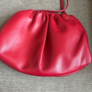 Red Women’s vintage leather Shoulder Bag - Unbranded.   10”X8”X4”. INV25/480